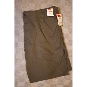 Wrangler Mens Performance Zip Cargo Shorts Relaxed Fit 46 Olive 112353306 NEW